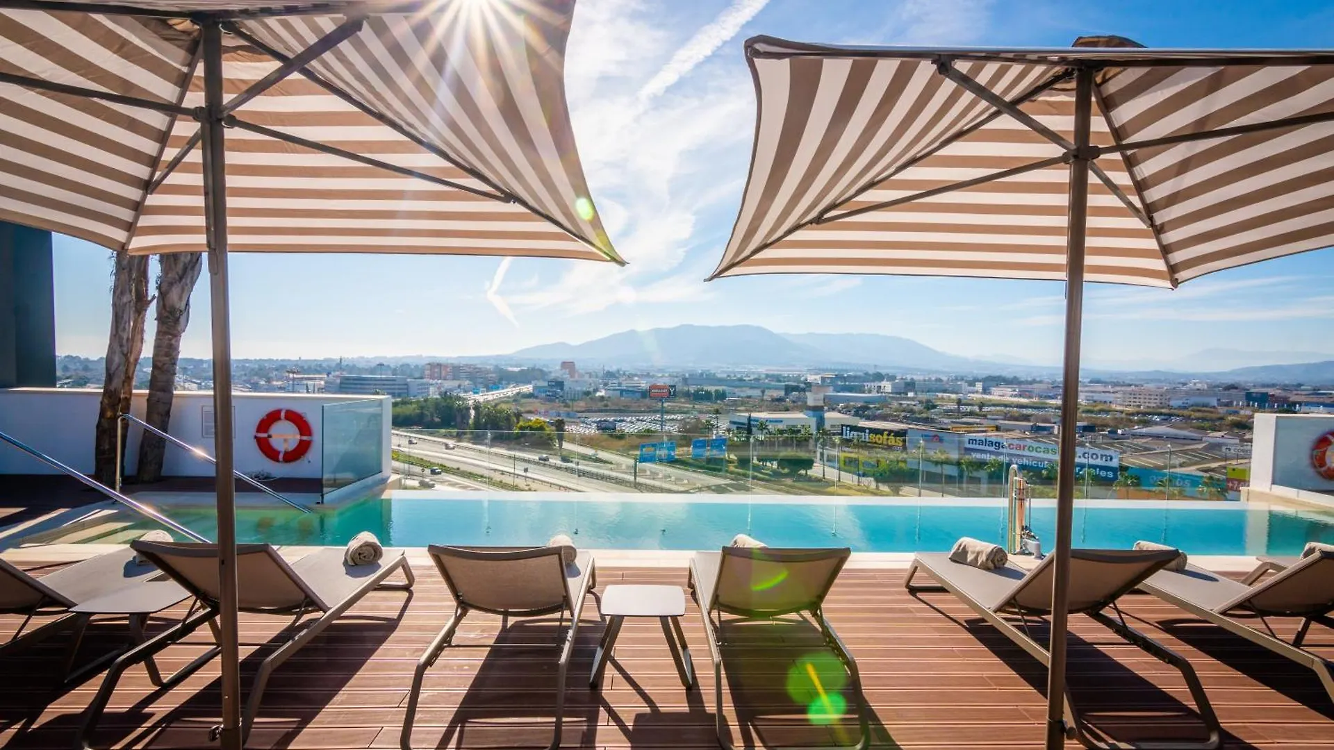 5 Hoteles cerca del Puerto de Málaga con Acceso Fácil