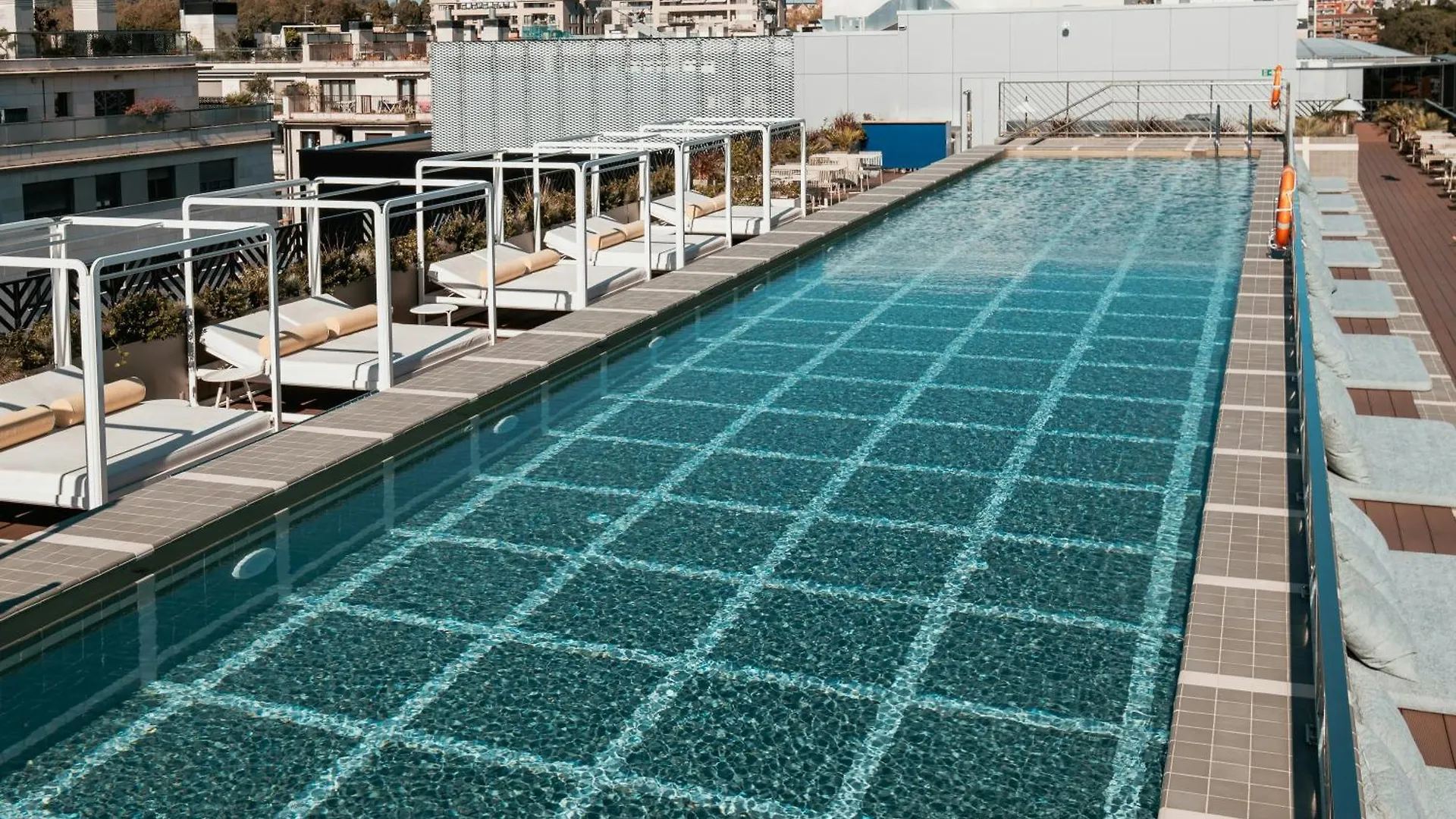 Cerca del Palacio Miramar: 4 Hoteles Céntricos Comparados